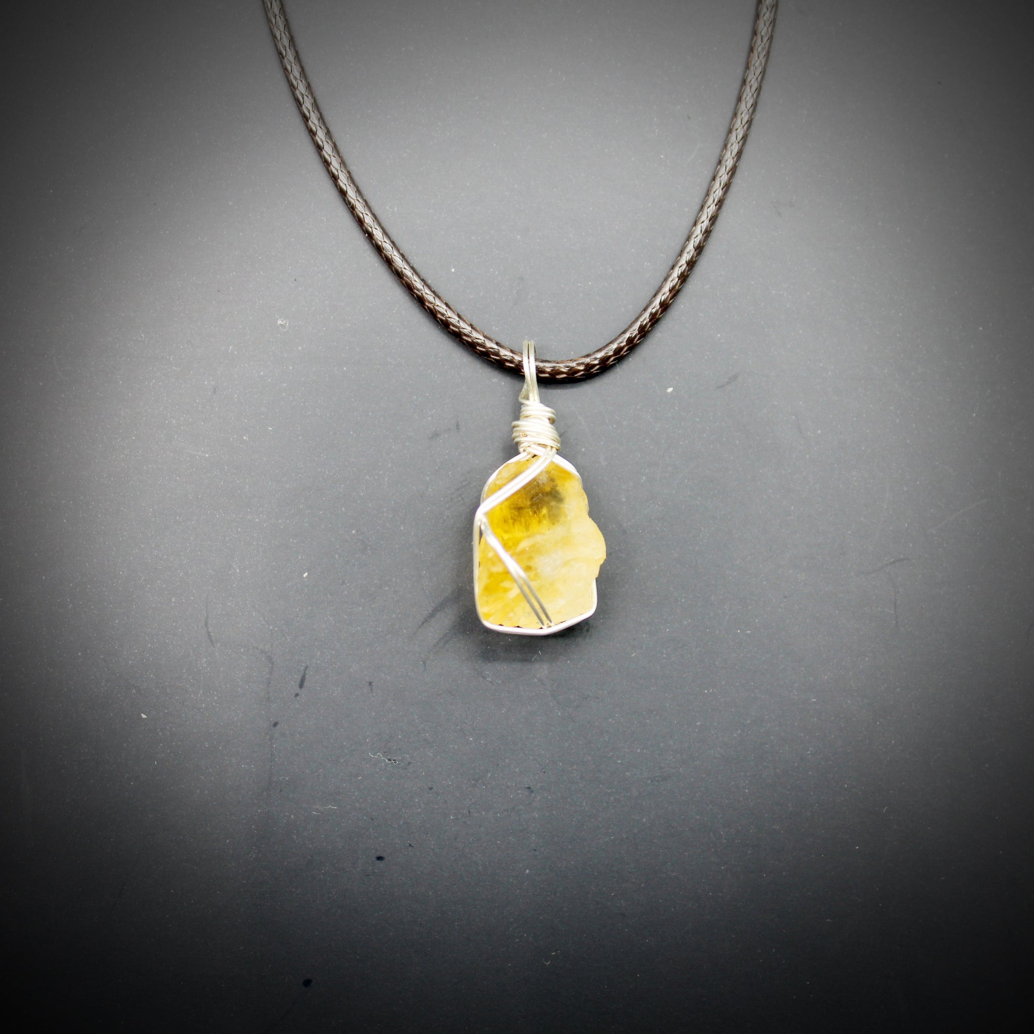 Crystal gemstone pendant necklace